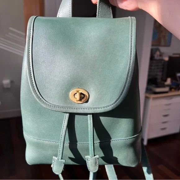 ◎vintage◎ COACH Mini リュック Green Coach Small Daypack Backpack | Green Leather - Etsy